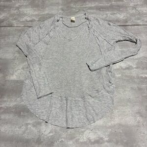 Free people waffle knit oversized thermal top gray women’s small rayon Catalina